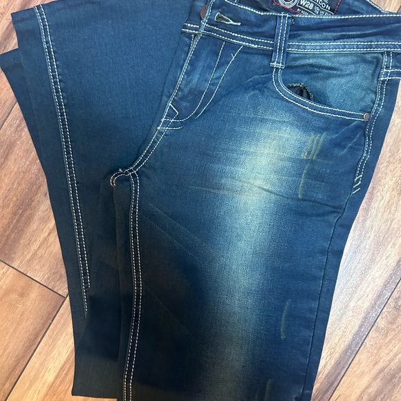 Jeans - Picture 10 of 16